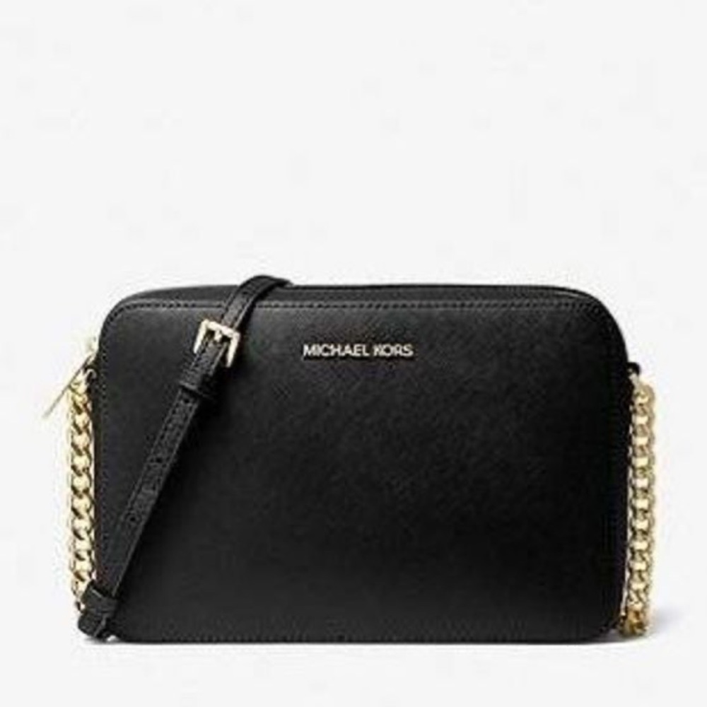 🧚‍♀️ Michael Kors black Saffiano leather purse (H) 🧚‍♀️